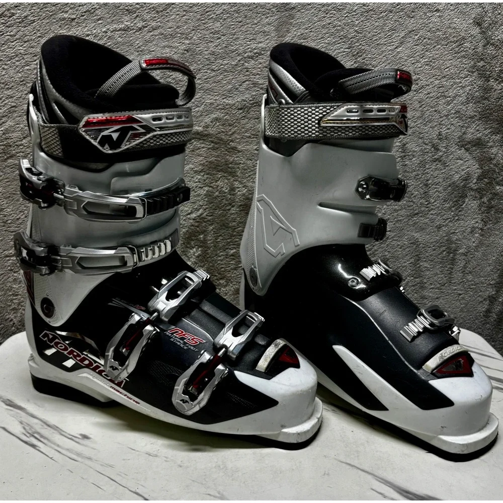 Nordica Sportmachine 10 Ski Boots NFS Mens 27.0-27.5 Downhill Flex 75-65